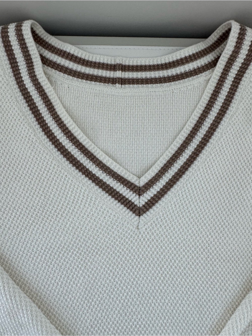 ALO Yoga Cream V-Neck Sweater with Brown Contrast Trim - Picture 3 of 5